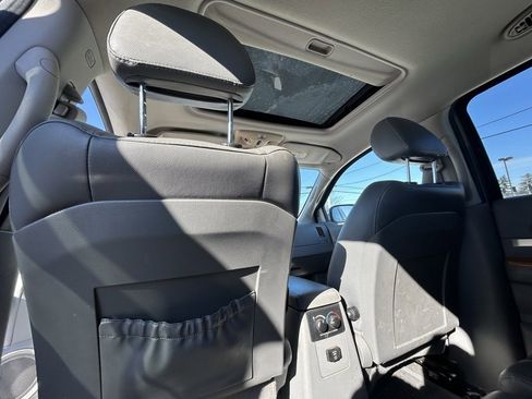 Used 2008 Chrysler Aspen Limited image 26