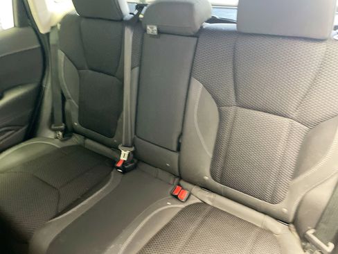 Used 2023 Subaru Forester Premium image 17