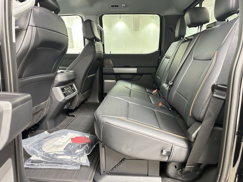 New 2025 Ford F250 Lariat w/ Lariat Ultimate Package image 16