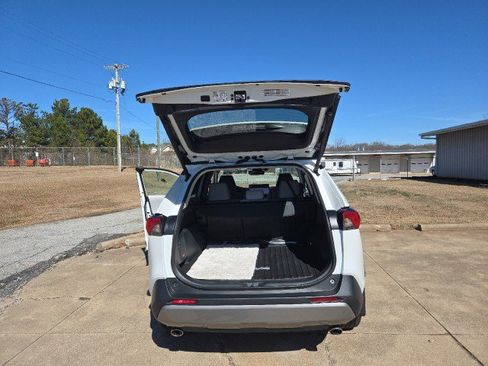 Used 2024 Toyota RAV4 Limited w/ Advanced Technology Package image 7