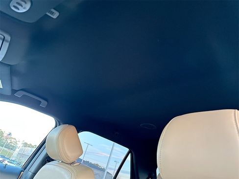 Used 2017 Ford Explorer Limited w/ Equipment Group 301A image 11