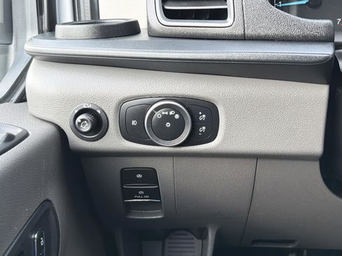 Used 2024 Ford Transit 350 XLT image 14