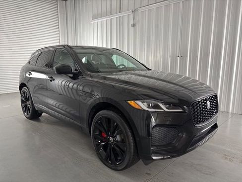 Used 2025 Jaguar F-PACE R-Dynamic S image 4