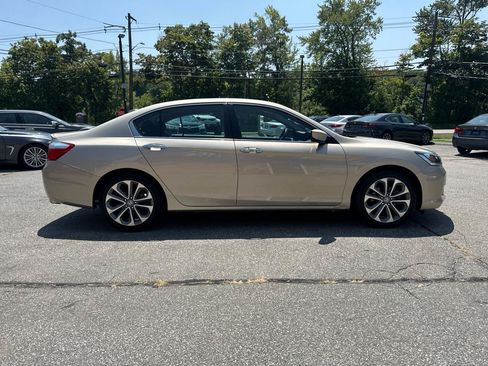 Used 2014 Honda Accord Sport image 7