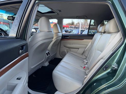 Used 2013 Subaru Outback 2.5i Limited w/ Moonroof Pkg image 16