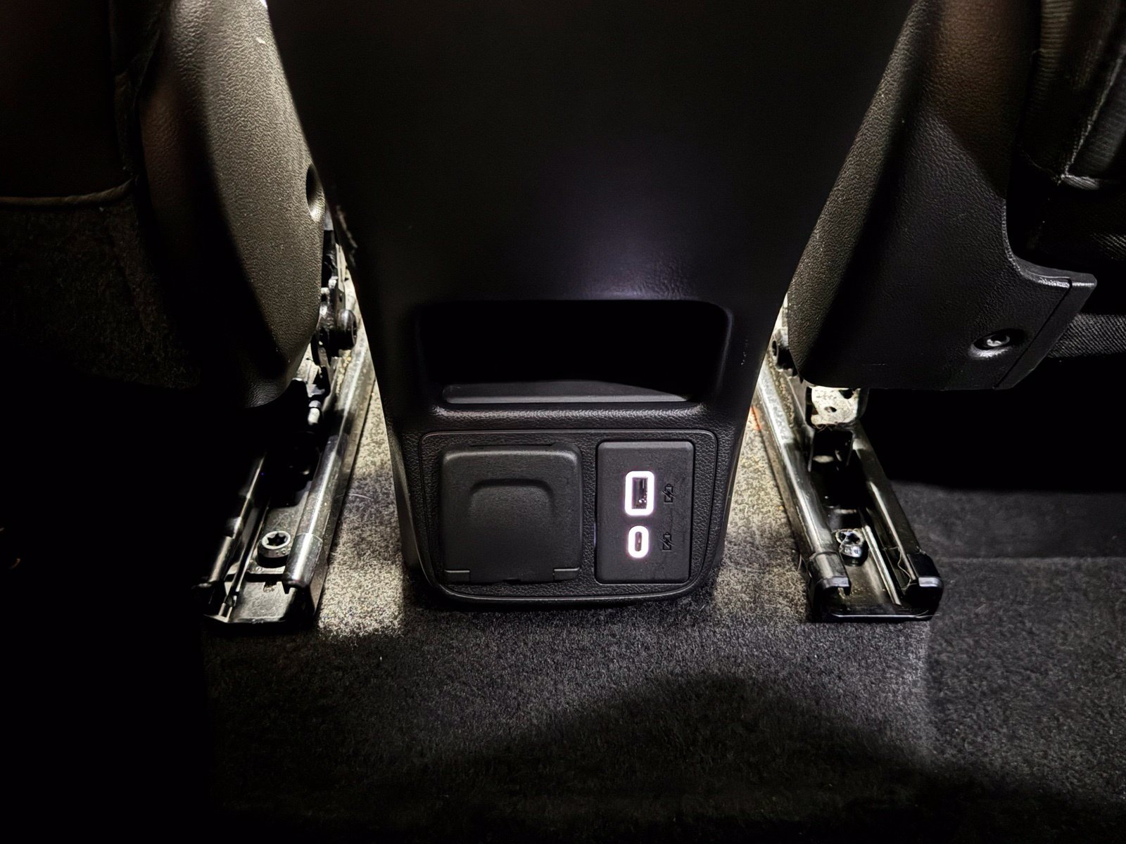 Used 2021 Chevrolet TrailBlazer RS w/ Sun and Liftgate Package FWD image 32