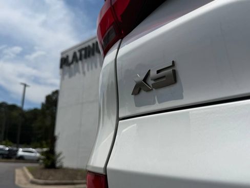 Used 2021 BMW X5 M50i w/ Executive Package AWD/4WD image 10