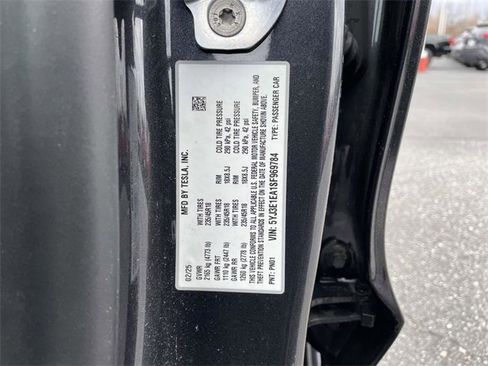 Used 2025 Tesla Model 3 Long Range image 31