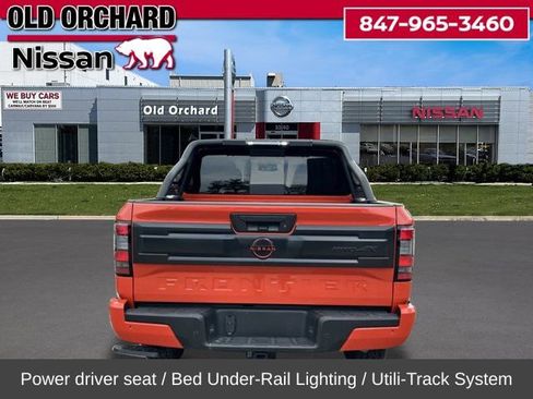 Used 2025 Nissan Frontier PRO-4X w/ Pro Convenience Package image 8