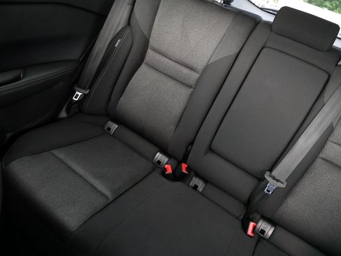 Used 2024 Nissan Rogue SV AWD/4WD image 12
