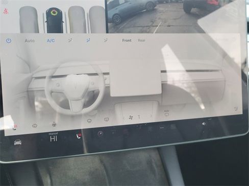 Used 2023 Tesla Model 3 Standard Range image 26