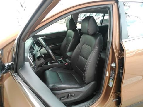 Used 2018 Kia Sportage EX w/ EX Technology Package FWD image 6