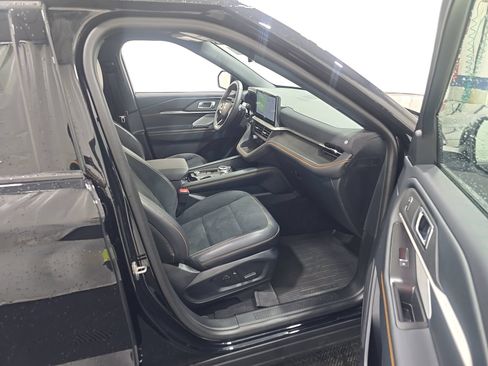 Used 2026 Ford Explorer Tremor w/ Tremor Ultimate Package AWD/4WD image 10