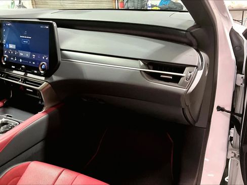 Used 2024 Lexus RX 500h F Sport image 19