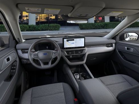 New 2026 Ford Explorer Active RWD image 9