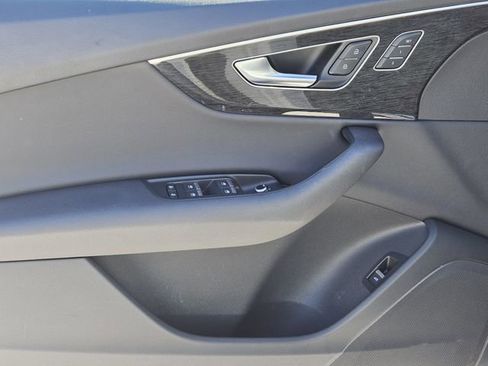 Used 2022 Audi Q7 2.0T Premium w/ Convenience Package image 25