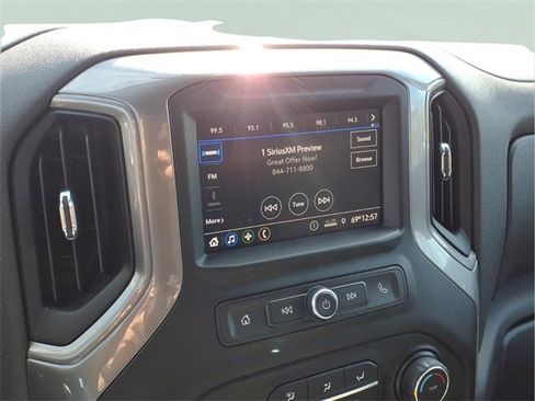 Used 2020 Chevrolet Silverado 1500 Custom w/ Custom Value Package image 12