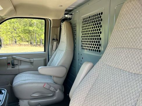 Used 2025 Chevrolet Express 2500 RWD image 14