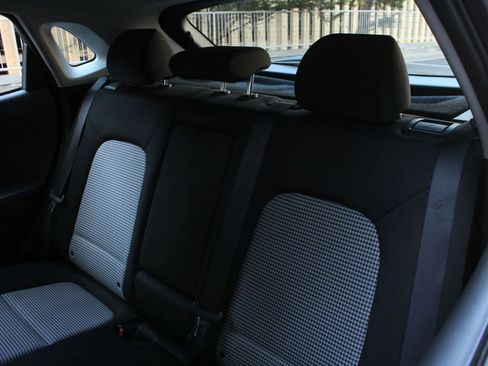 Used 2017 Hyundai Santa Fe Sport FWD image 18