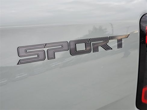 Used 2024 Ford Ranger XLT w/ Technology Package image 14