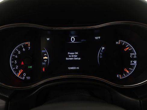 Used 2019 Jeep Grand Cherokee Limited image 21