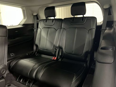 Used 2022 Jeep Grand Cherokee L Limited AWD/4WD image 25