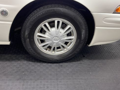 Used 2002 Buick Le Sabre Custom w/ Luxury Pkg FWD image 20