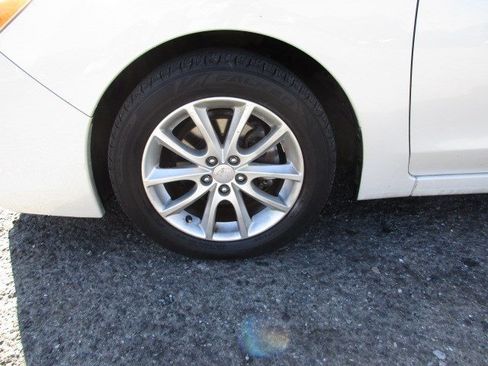 Used 2013 Subaru Impreza 2.0i Premium w/ All-Weather Pkg AWD/4WD image 13