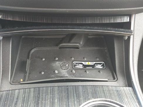 Used 2018 Chevrolet Impala Premier w/ Premier Confidence Package image 30