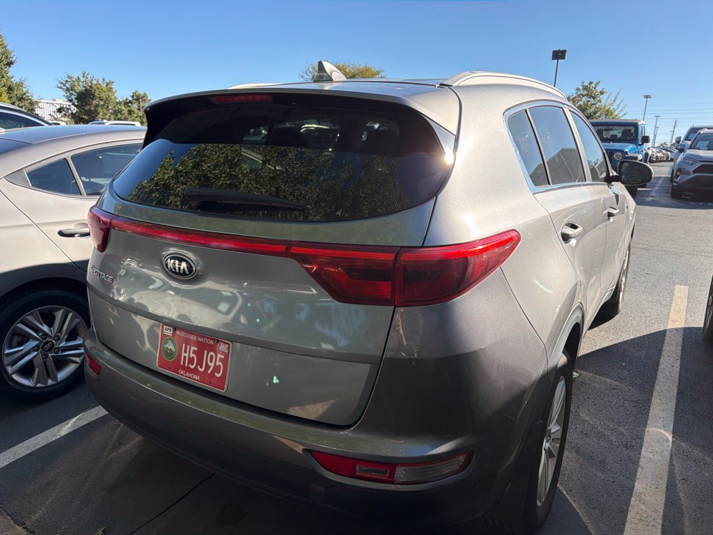 Used 2017 Kia Sportage LX w/ LX Popular Package AWD/4WD image 3