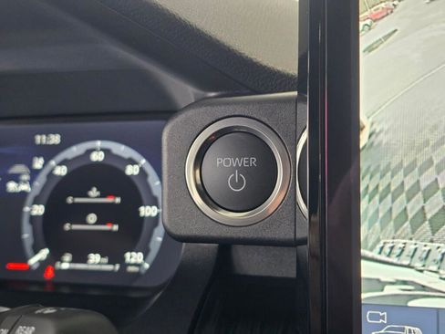 New 2026 Toyota 4Runner 4WD image 31