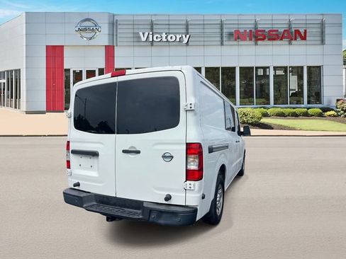 Used 2018 Nissan NV 2500 SV w/ Rear Door Glass Package RWD image 2