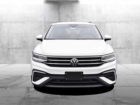 Certified 2024 Volkswagen Tiguan S image 4