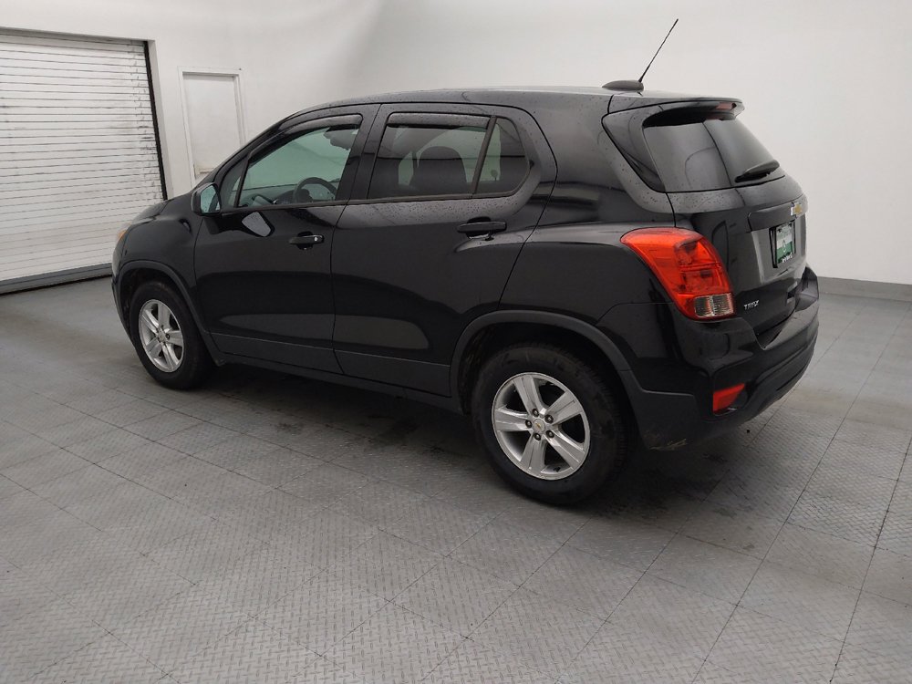 Used 2021 Chevrolet Trax LS w/ Tint and Cruise Package FWD image 3