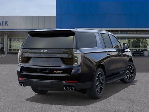 New 2026 Chevrolet Suburban RST w/ Comfort Package AWD/4WD image 4