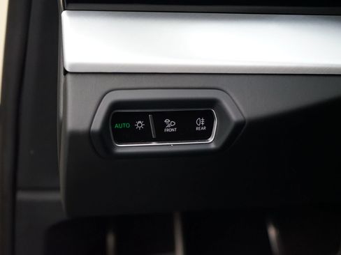 Used 2019 Lamborghini Urus AWD/4WD image 32