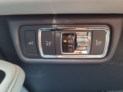 Used 2026 Lincoln Aviator Reserve w/ Luxury Package RWD image 27