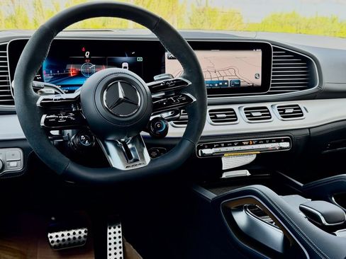 New 2026 Mercedes-Benz GLE 63 AMG S image 28