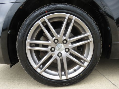 Used 2013 Scion tC FWD image 9