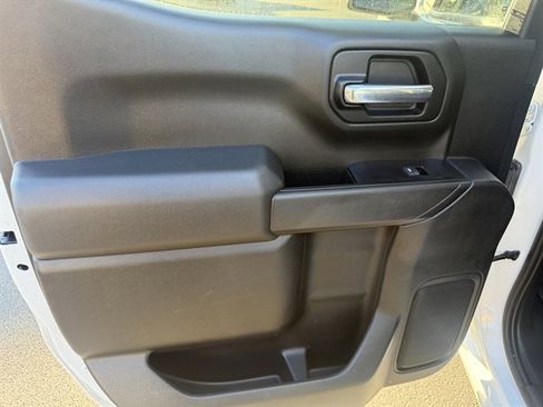 Used 2019 Chevrolet Silverado 1500 Custom w/ Custom Value Package image 34