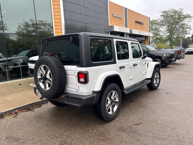 Used 2022 Jeep Wrangler Unlimited Sahara w/ Cold Weather Group AWD/4WD image 12
