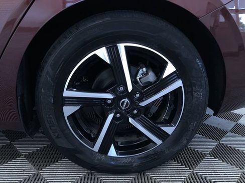 Used 2025 Nissan Sentra SV FWD image 16