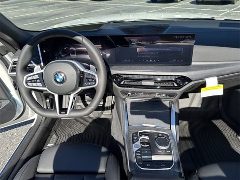 New 2026 BMW 430i Convertible w/ M Sport Package image 24