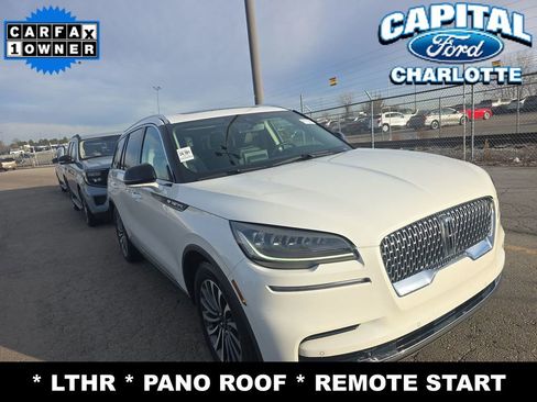 Used 2024 Lincoln Aviator 2WD w/ Premium Package image 3