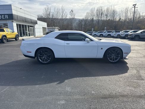 Used 2023 Dodge Challenger R/T Scat Pack image 2