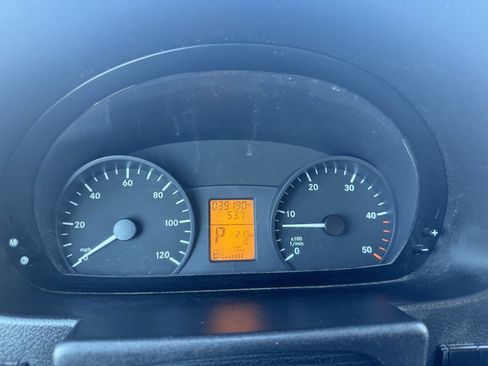 Used 2018 Mercedes-Benz Sprinter 2500 image 17