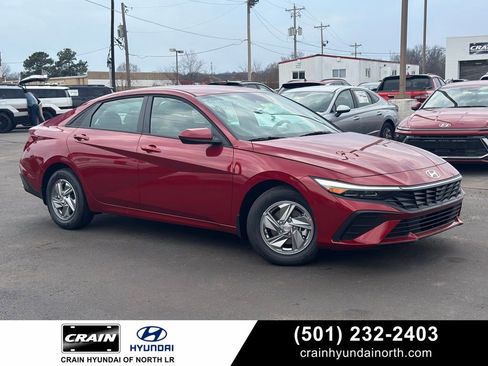 New 2026 Hyundai Elantra SE image 1