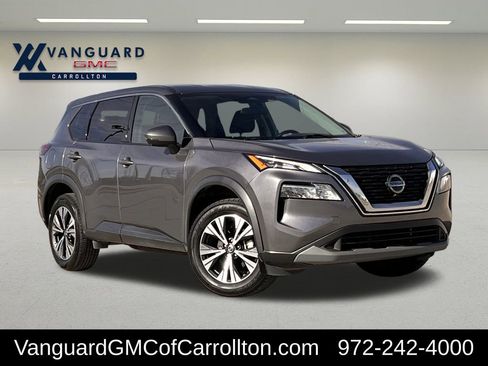 Used 2021 Nissan Rogue SV image 1