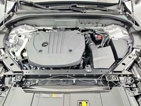 New 2026 Volvo XC60 B5 Plus w/ Protection Package Premier image 27