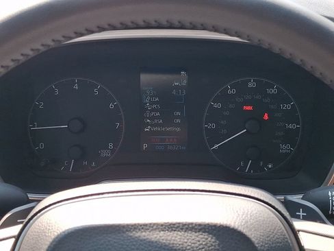 Used 2025 Toyota Corolla SE FWD image 19